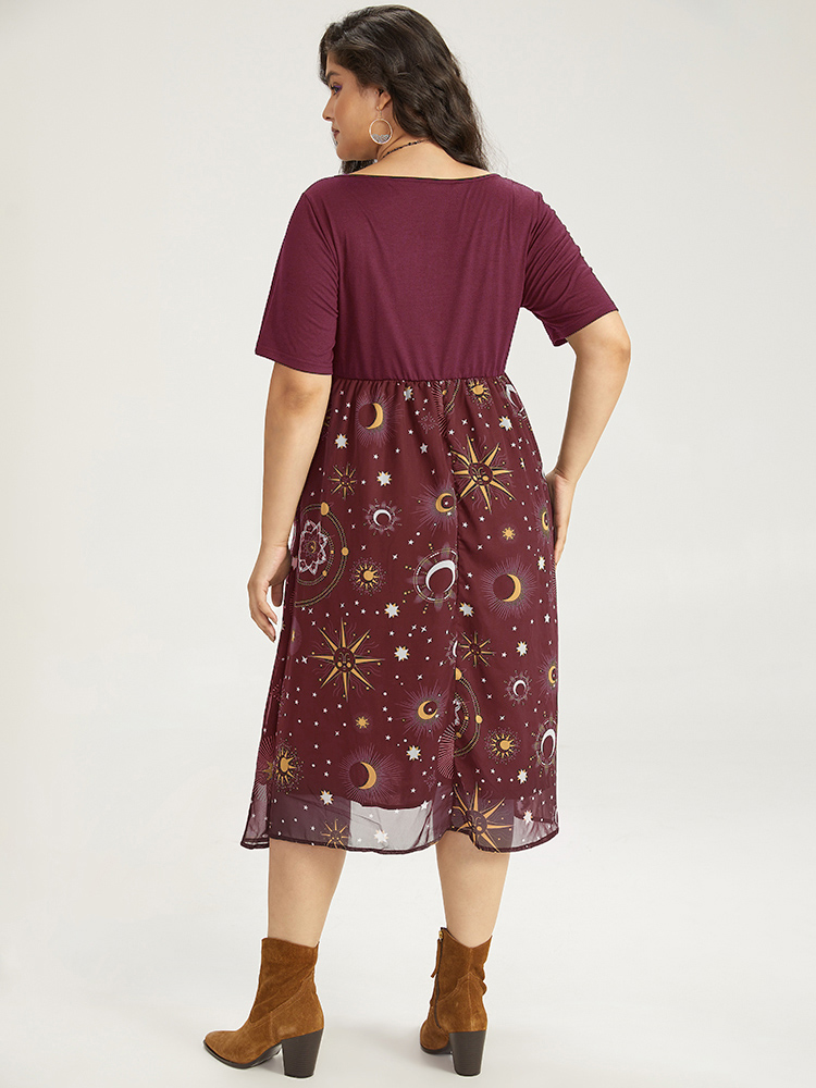 Plus Size Halloween Moon & Star Print Ruched Patchwork Dress Burgundy Women Elegant Gathered Square Neck Short sleeve Curvy Midi Dress BloomChic 12/L 