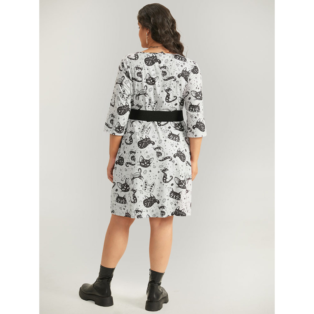 

Plus Size Halloween Cat Print Buckle Detail Dress With Belt Gray Women Belted Round Neck Elbow-length sleeve Curvy Midi Dress BloomChic