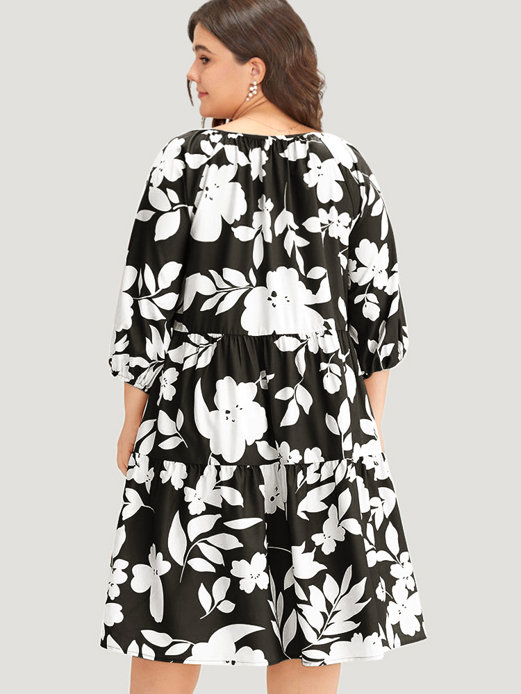Plus Size Silhouette Floral Print Knot Neck Lantern Sleeve Dress Black Women Office Elastic cuffs Round Neck Half Sleeve Curvy Midi Dress BloomChic 30/6X 