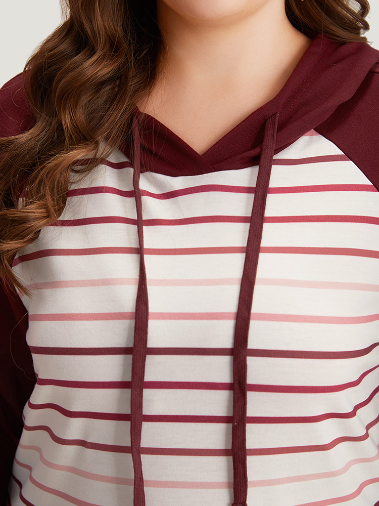 

Plus Size Striped Patchwork Contrast Hooded Raglan Sleeve Sweatshirt Women Multicolor Casual Elastic cuffs Hooded Dailywear Sweatshirts BloomChic