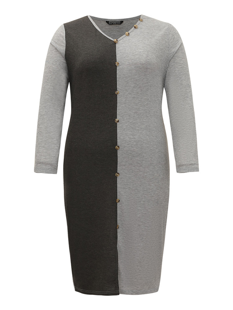 

Plus Size Two Tone V Neck Button Detail Split Front Dress LightGray Women Casual Plain V-neck Half Sleeve Curvy Midi Dress BloomChic