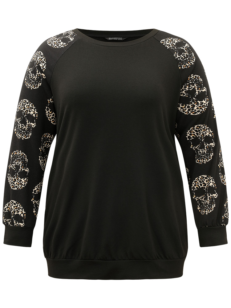 

Plus Size Halloween Skull Print Crew Neck Raglan Sleeve Sweatshirt Women Black Casual Elastic cuffs Round Neck Festival-Halloween Sweatshirts BloomChic