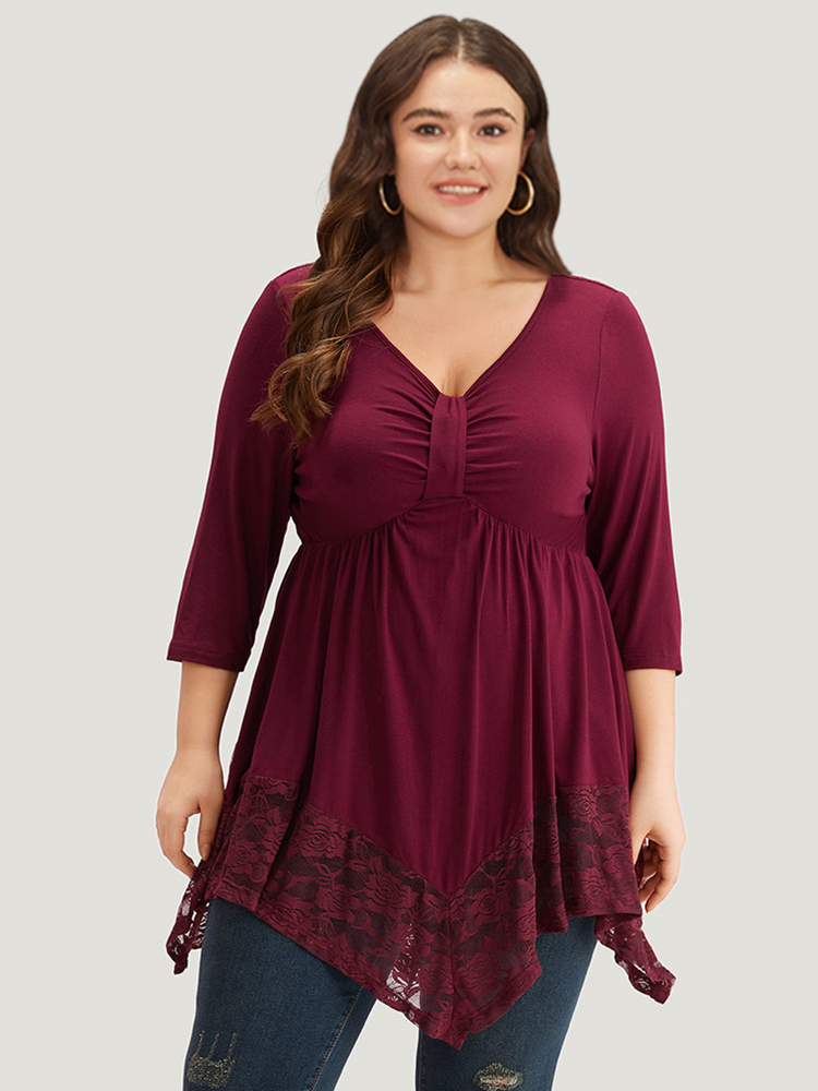 

Plus Size Plain Ruched Lace Patchwork Hanky Hem T-shirt Burgundy V-neck Elbow-length sleeve Elegant Jersey Tops