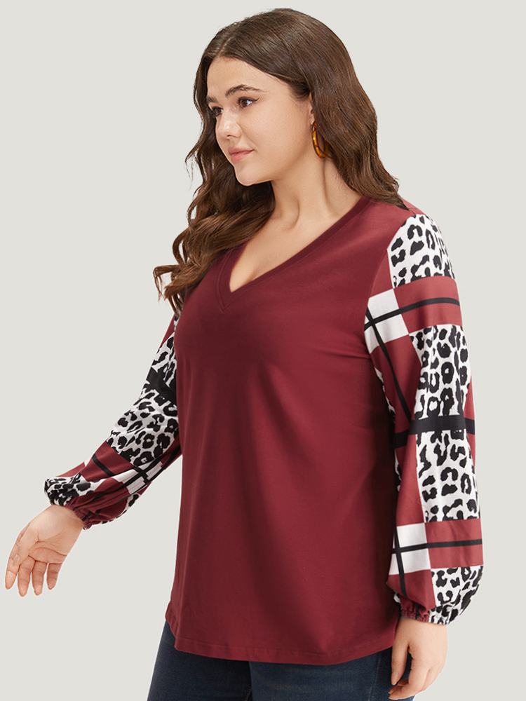 

Plus Size Leopard Colorblock Contrast V Neck Lantern Sleeve Sweatshirt Women Scarlet Casual Elastic cuffs V-neck Dailywear Sweatshirts BloomChic