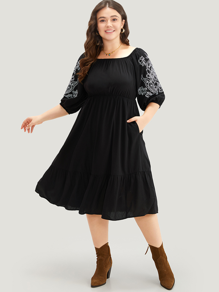 Plus Size Women Dailywear Graphic Gathered Lantern Sleeve Half Sleeve Square Neck Pocket Vacation Dresses BloomChic 