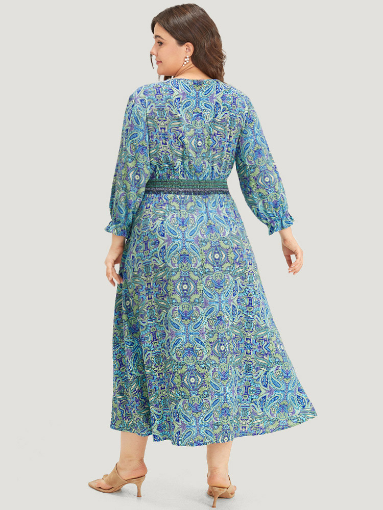 

Plus Size Paisley Print Shirred Flutter Trim Dress Blue Women Elastic cuffs V-neck Long Sleeve Curvy Midi Dress BloomChic
