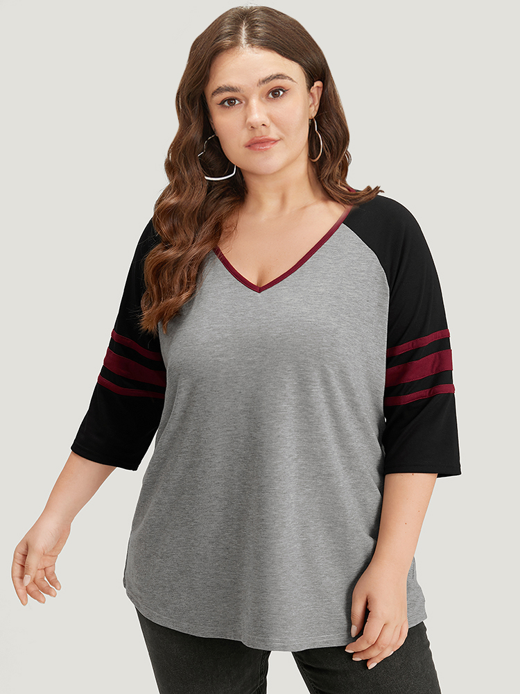 Plus Size Women Dailywear Striped Contrast Raglan sleeve Elbow-length sleeve V-neck Casual T-shirts BloomChic 