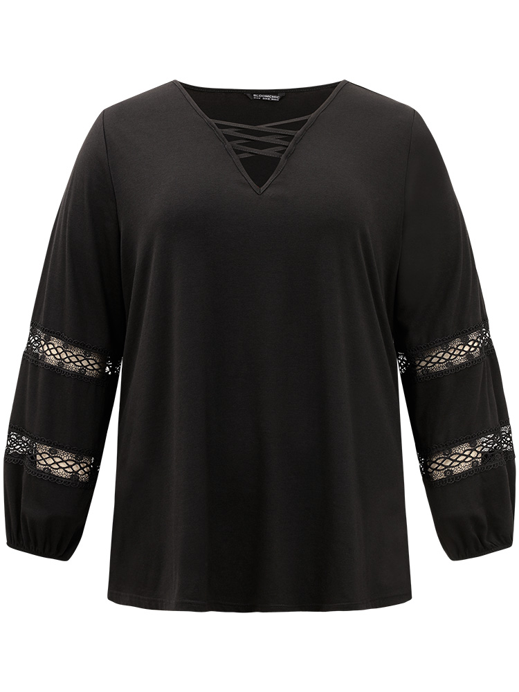 

Plus Size Solid Lace Insert Crisscross V Neck T-shirt Black Square Neck Sleeveless Resort Jersey Tops