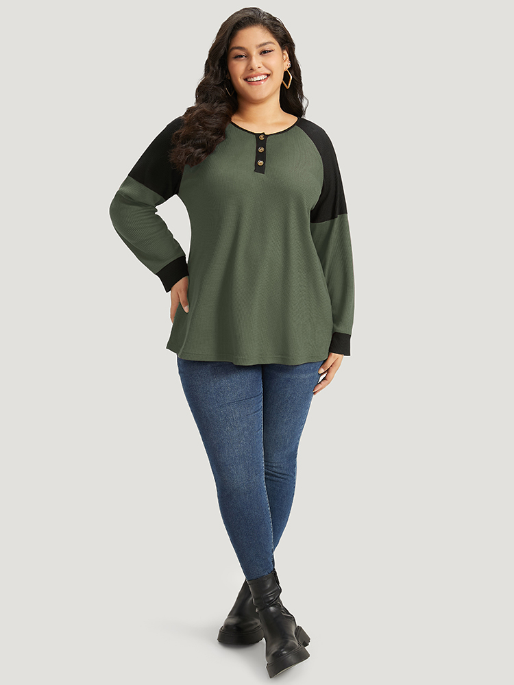 

Plus Size Waffle Knit Two Tone Raglan Sleeve T-shirt ArmyGreen Women Casual Elastic cuffs Plain Open Front Dailywear T-shirts BloomChic