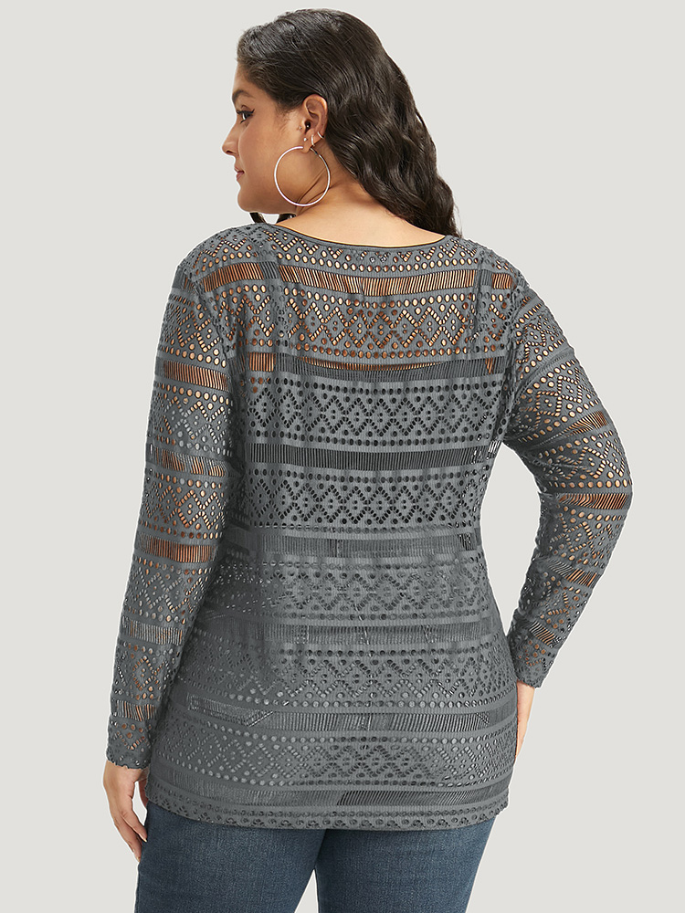Plus Size Halloween Plain Geometric Eyelet V Neck T-shirt Gray Women Casual Plain Plain V-neck Festival-Halloween T-shirts BloomChic 28/5X 