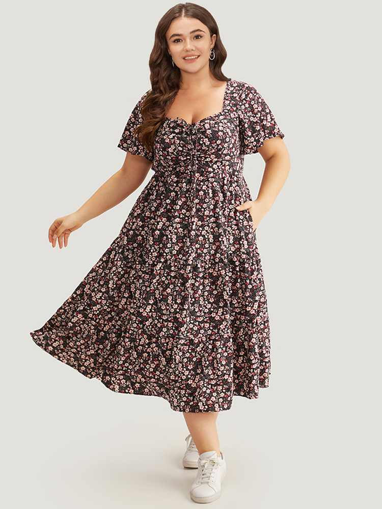 

Plus Size Ditsy Floral Pocket Drawstring Ruched Flutter Sleeve Dress Black Women Elegant Printed Square Neck Short sleeve Curvy Midi Dress BloomChic