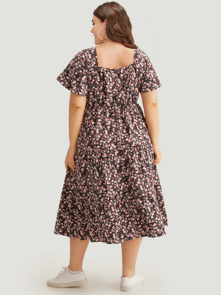 

Plus Size Ditsy Floral Pocket Drawstring Ruched Flutter Sleeve Dress Black Women Elegant Printed Square Neck Short sleeve Curvy Midi Dress BloomChic