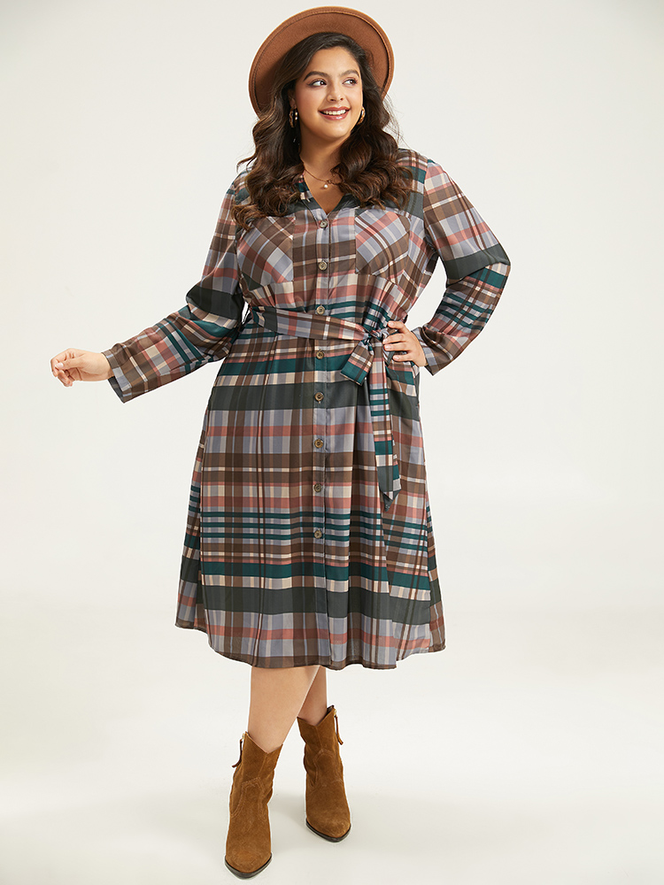 

Plus Size Plaid Button Through Patched Pocket Dress Black Women Casual Belted Notched collar Long Sleeve Curvy Midi Dress BloomChic