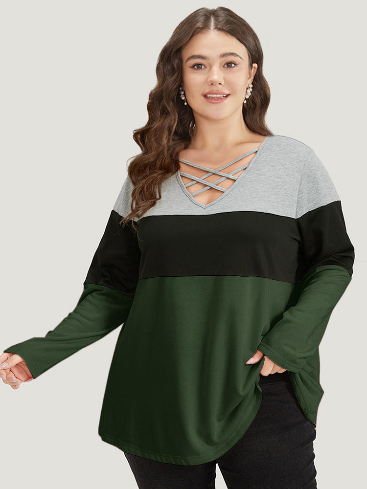 

Plus Size Colorblock Contrast Crisscross V Neck Sweatshirt Women DarkGreen Casual Contrast V-neck Everyday Sweatshirts BloomChic