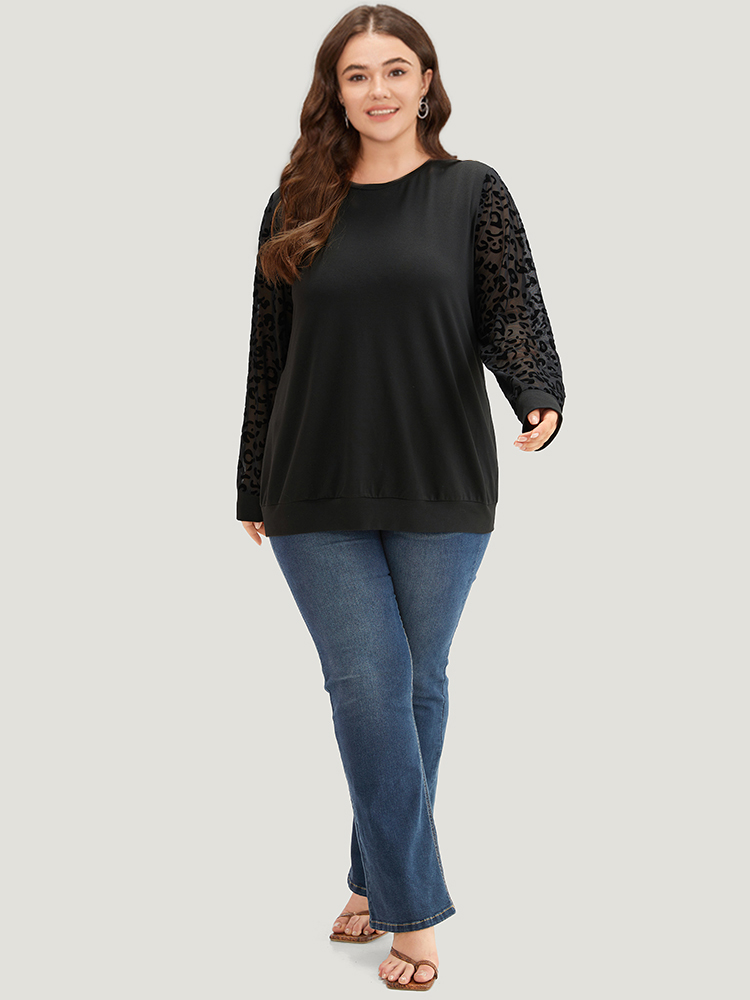Plus Size Women Dailywear Leopard Elastic cuffs Regular Regular Sleeve Long Sleeve Round Neck Elegant Sweatshirts BloomChic 