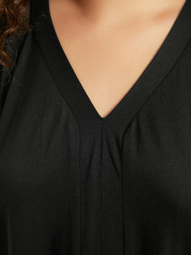 Plus Size Women Dailywear Plain Plain Dolman Sleeve Half Sleeve V-neck Elegant T-shirts BloomChic 