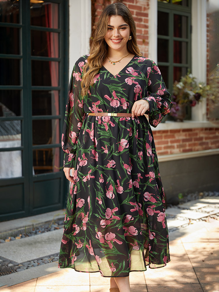 Plus Size Women Dailywear Floral Printed Regular Sleeve Long Sleeve V-neck Pocket Elegant Dresses BloomChic 