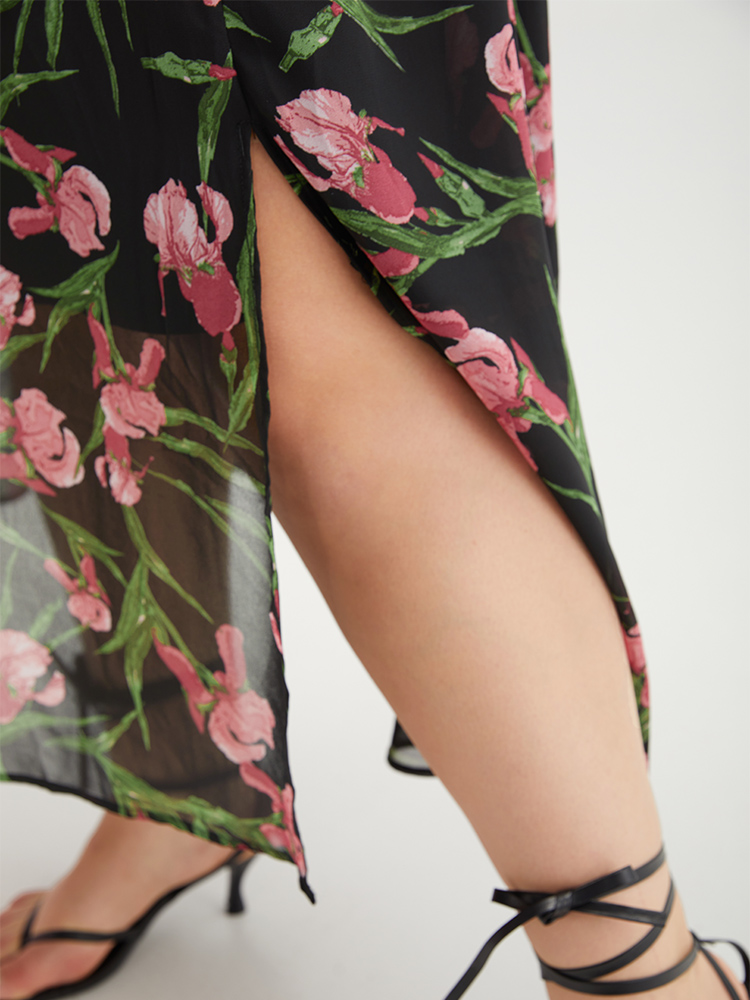 Plus Size Women Dailywear Floral Printed Regular Sleeve Long Sleeve V-neck Pocket Elegant Dresses BloomChic 