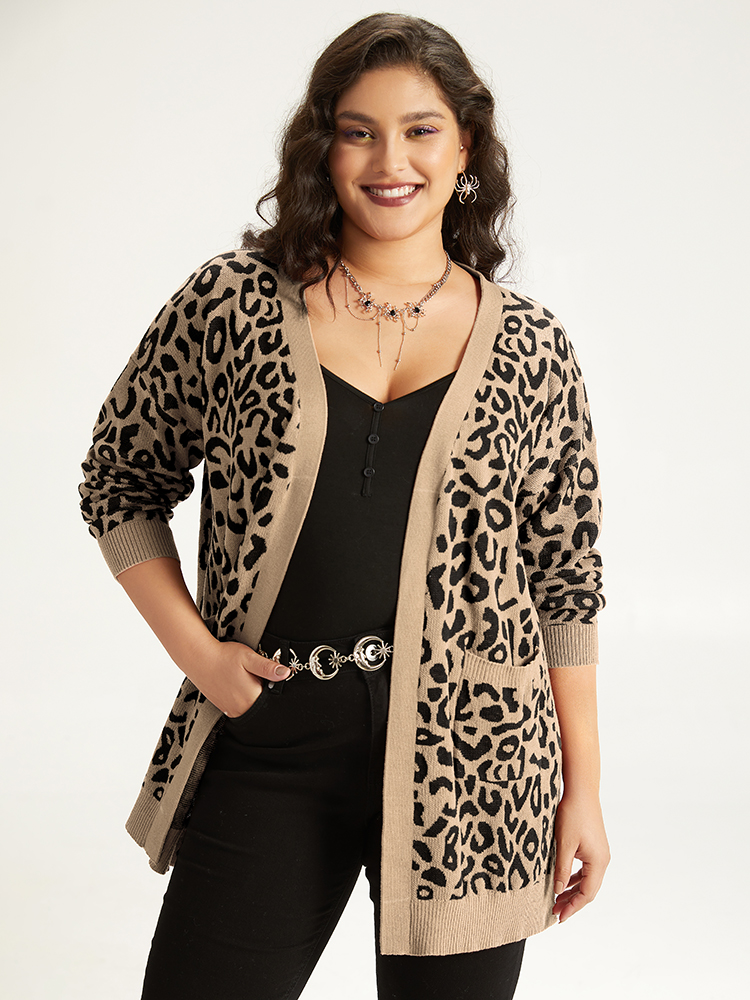 

Plus Size Halloween Leopard Print Patched Pocket Split Side Cardigan LightBrown Women Casual Loose Long Sleeve Festival-Halloween Cardigans BloomChic