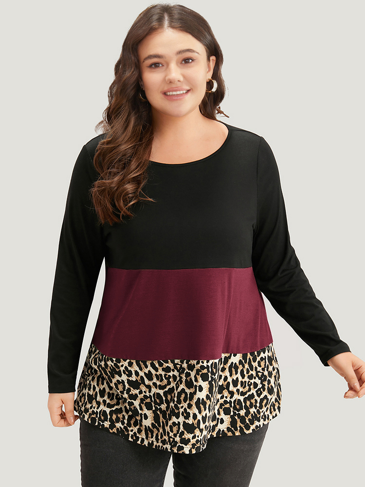 Plus Size Colorblock Leopard Contrast Round Neck T-shirt Red Women Casual Contrast Leopard Round Neck Everyday T-shirts BloomChic 30/6X 