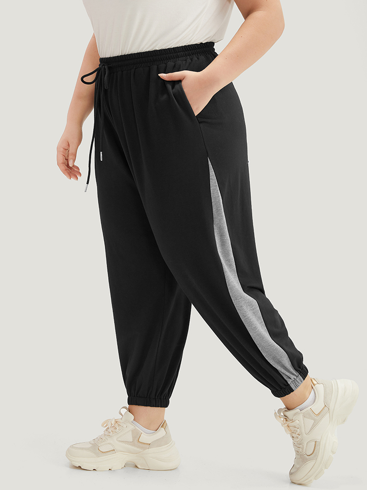 

Patchwork Contrast Drawstring Sweatpant Black Plus Size Women Casual Dailywear Contrast  Bloomchic