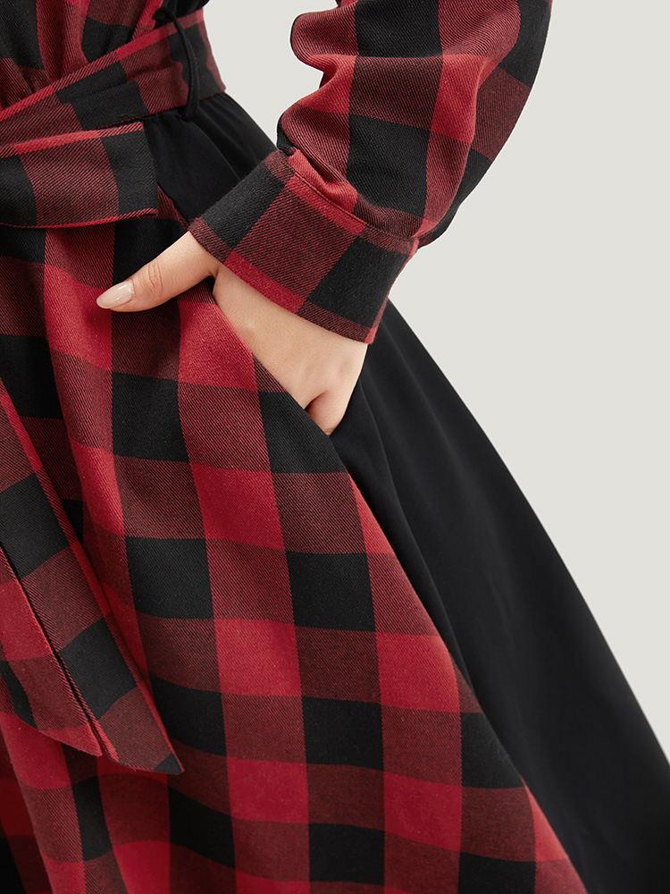 

Plus Size Plaid Patchwork Belted Hanky Hem Dress Black Women Casual Belted V-neck Long Sleeve Curvy Midi Dress BloomChic