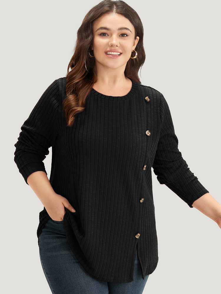 

Plus Size Rib Knit Button Detail Split Side T-shirt Black Women Casual Texture Plain Round Neck Dailywear T-shirts BloomChic