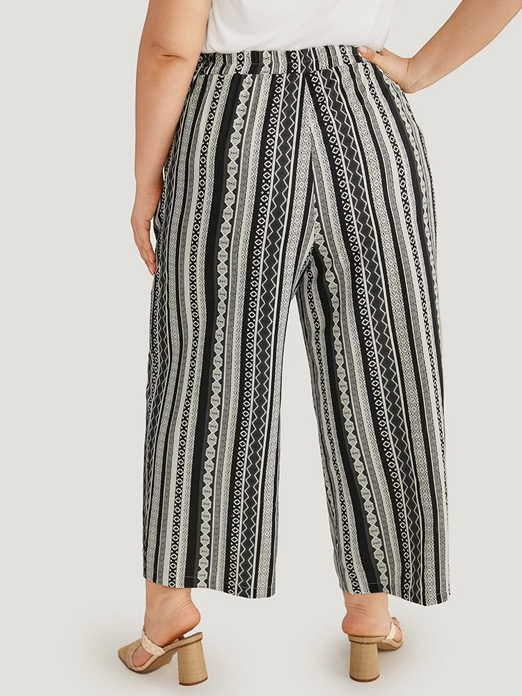 Plus Size Bandana Print Elastic Waist Pocket Pants Women Black Resort Wide Leg High Rise Vacation Pants BloomChic 14-16/1X 
