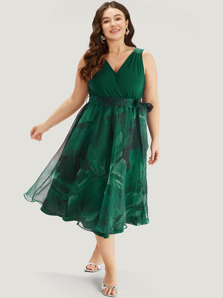 Plus Size Floral Print Belted Patchwork Pocket Tank Dress Green Women Glamour Wrap Overlap Collar Sleeveless Curvy Midi Dress BloomChic 18-20/2X 