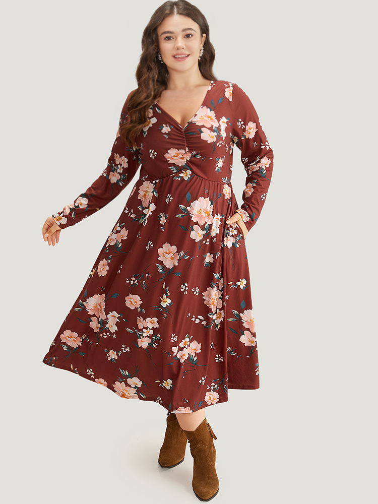 

Plus Size Floral Pocket Ruched Elastic Waist Dress Burgundy Women Casual Gathered V-neck Long Sleeve Curvy Midi Dress BloomChic