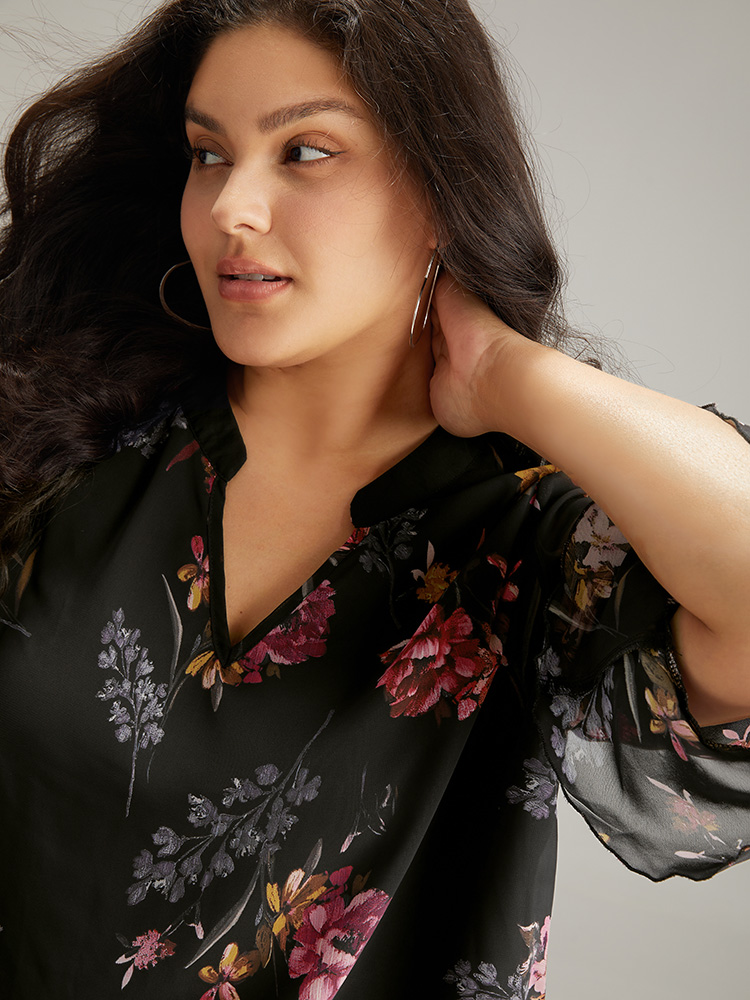 Plus Size Women Dailywear Floral Lined Ruffle Sleeve Long Sleeve V-neck Elegant Blouses BloomChic 