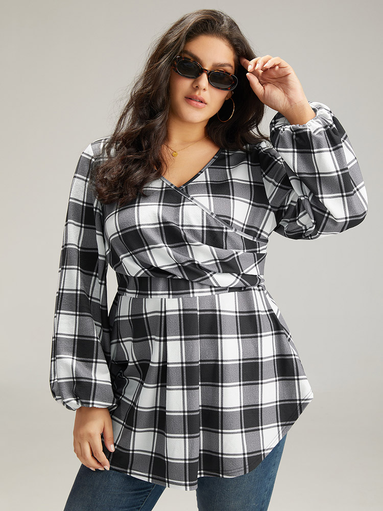 

Plus Size Plaid Curved Hem Lantern Sleeve T-shirt Black Overlap Collar Long Sleeve Casual Jersey Tops