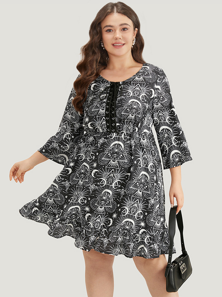 

Plus Size Halloween Moon & Star Lace Up Pocket Bell Sleeve Dress Black Women Office Cross straps Round Neck Elbow-length sleeve Curvy Knee Dress BloomChic