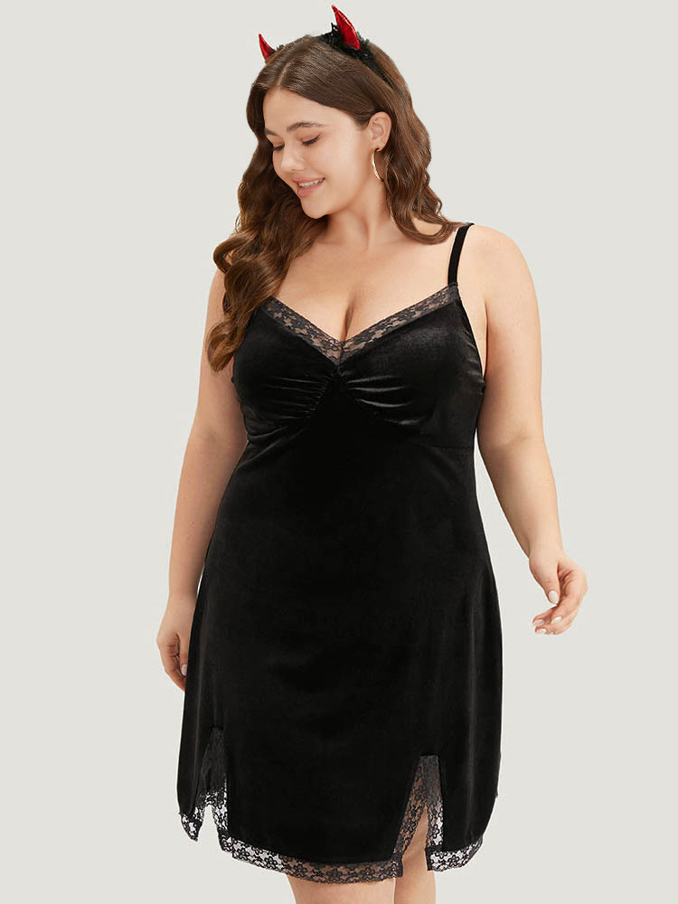 

Plus Size Halloween Plain Guipure Lace Split Side Sleep Cami Dress Black Sleeveless Spaghetti Strap Elegant Festival-Halloween  Bloomchic