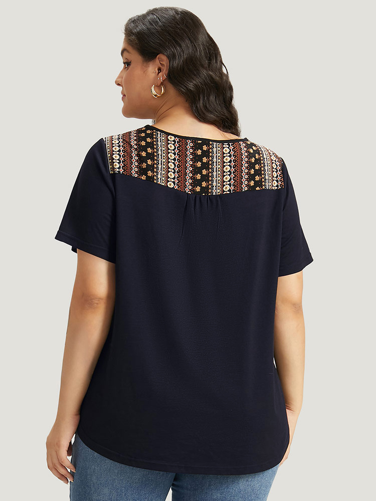 Plus Size Bandana Striped Patchwork Gathered T-shirt Midnight Women Elegant Printed Bohemian Print Round Neck Dailywear T-shirts BloomChic 14-16/1X 