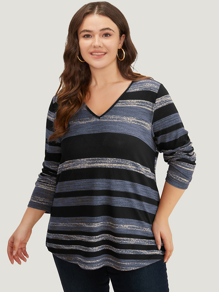 

Plus Size Striped Contrast V Neck T-shirt Gray Women Casual Printed Striped V-neck Dailywear T-shirts BloomChic