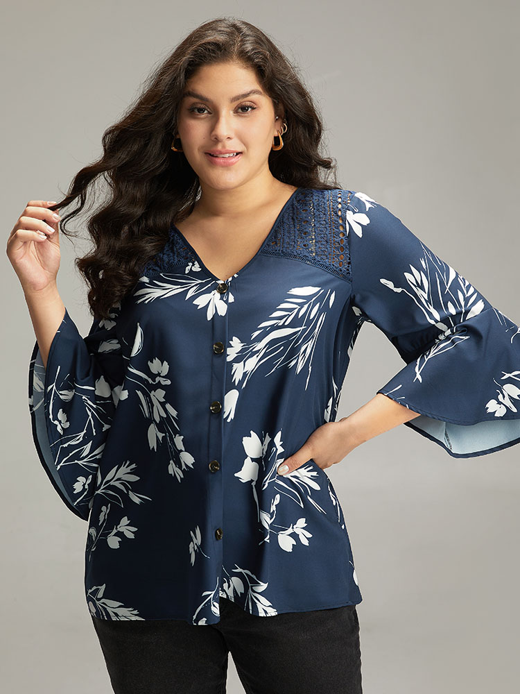 

Plus Size Silhouette Floral Print Guipure Lace Bell Sleeve Blouse Indigo Elbow-length sleeve V-neck Elegant Shirts