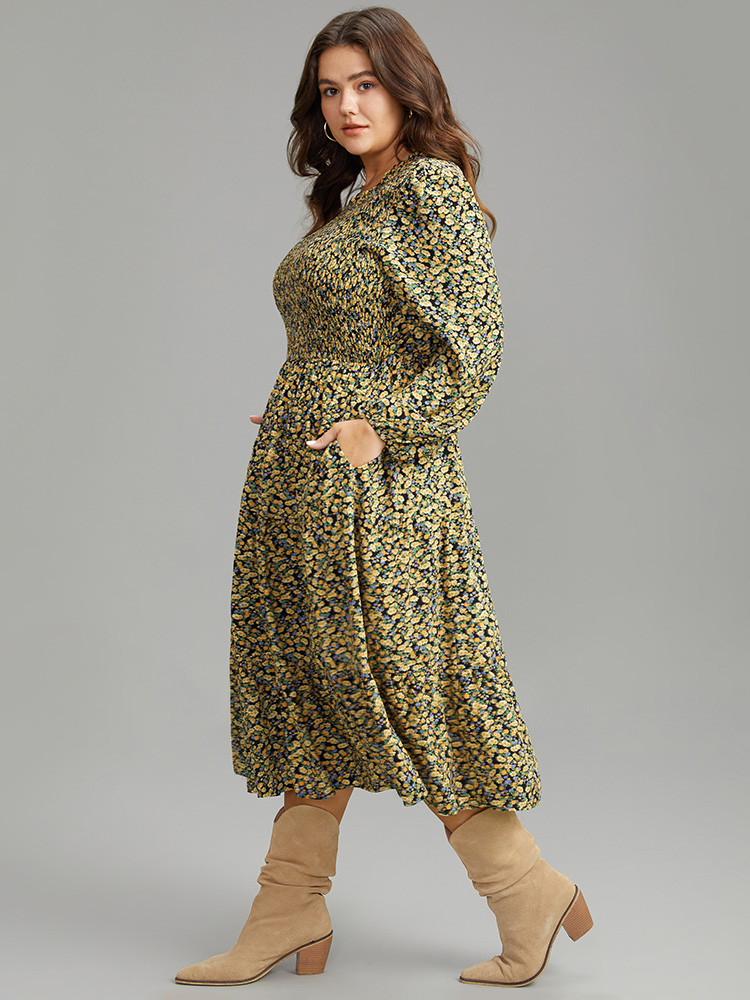 Plus Size Ditsy Floral Shirred Pocket Pleated Frill Trim Dress Black Women Elegant Elastic cuffs Round Neck Long Sleeve Curvy Midi Dress BloomChic 12/L 