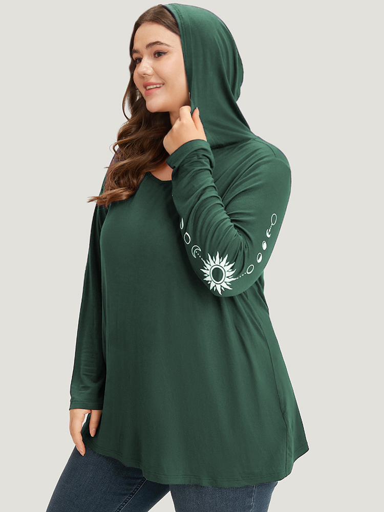 

Plus Size Moon & Star Print Hooded Long Sleeve T-shirt Green Women Casual Printed Star and moon Hooded Everyday T-shirts BloomChic