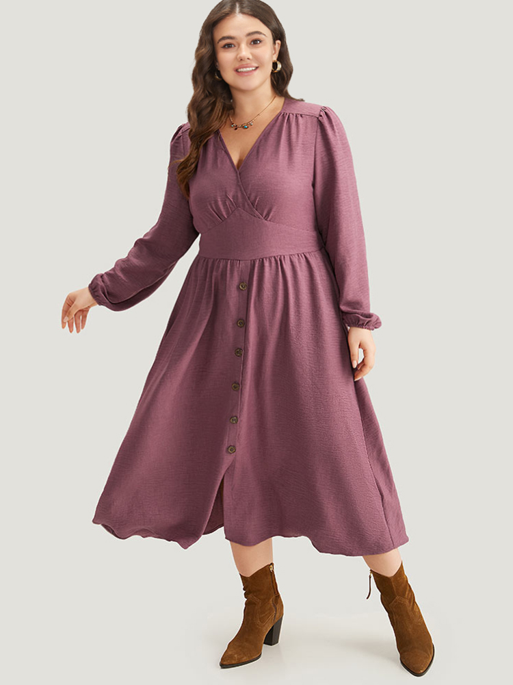 

Plus Size Twill Gathered Button Detail Lantern Sleeve Dress DustyPink Women Elastic cuffs V-neck Long Sleeve Curvy Midi Dress BloomChic