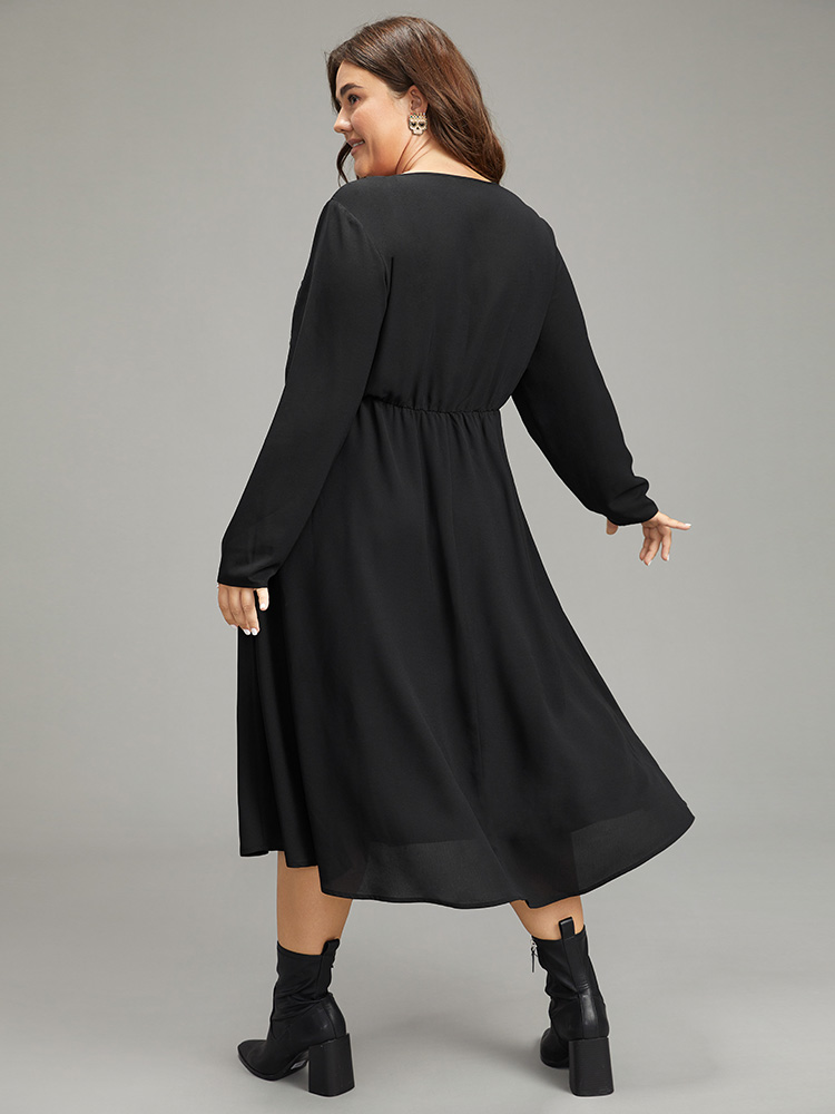 

Plus Size Halloween Pumpkin Embroidered Pocket Dress Black Women Casual Embroidered Round Neck Long Sleeve Curvy Midi Dress BloomChic