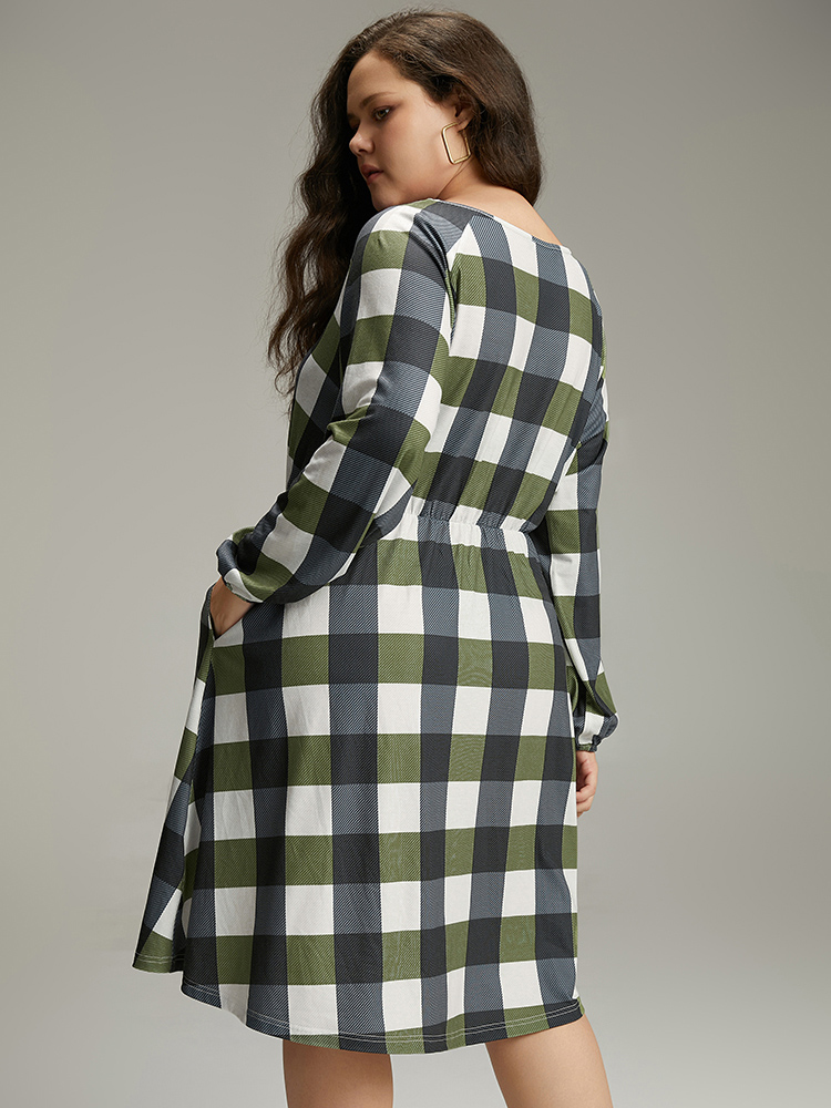 Plus Size Plaid Lantern Sleeve Ruffle Hem Dress DimGray Women Casual Elastic cuffs Scoop Neck Long Sleeve Curvy Midi Dress BloomChic 28/5X 