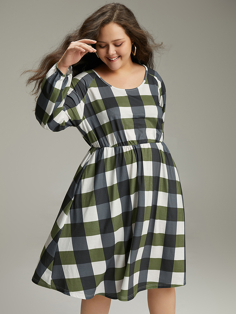 Plus Size Plaid Lantern Sleeve Ruffle Hem Dress DimGray Women Casual Elastic cuffs Scoop Neck Long Sleeve Curvy Midi Dress BloomChic 28/5X 
