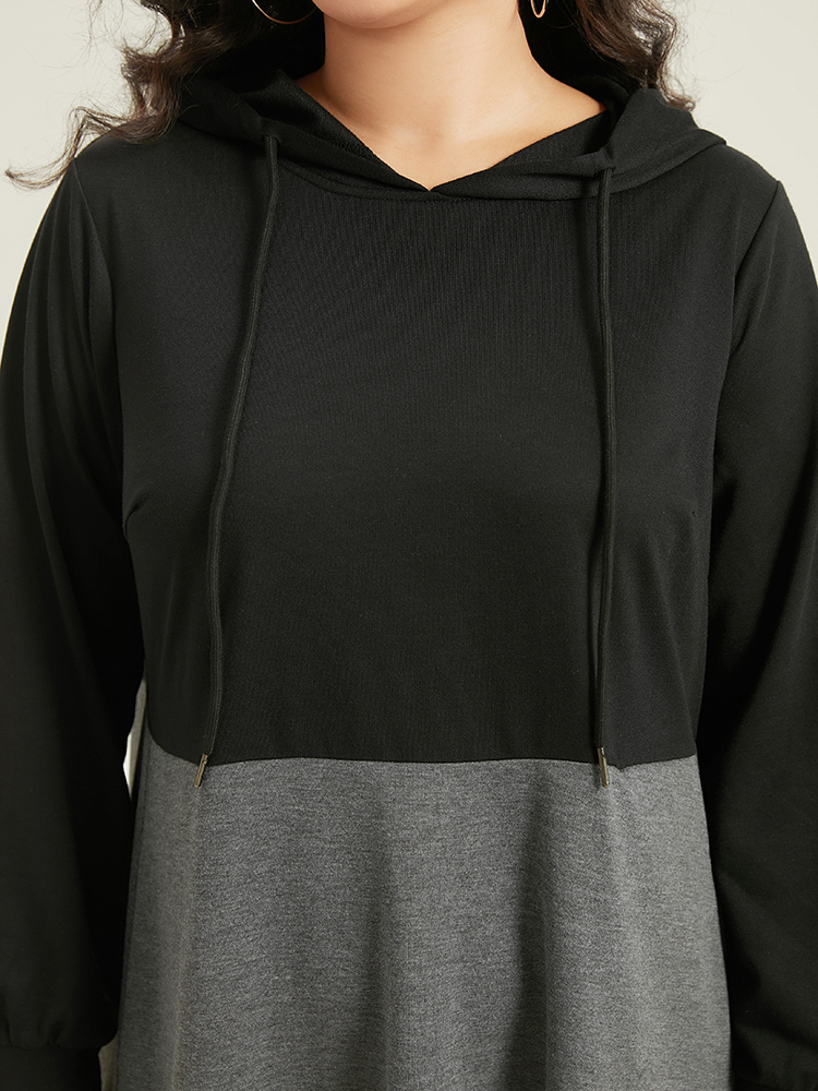 Plus Size Colorblock Contrast Hooded Drawstring Dress Black Women Casual Contrast Hooded Long Sleeve Curvy Midi Dress BloomChic 30/6X 