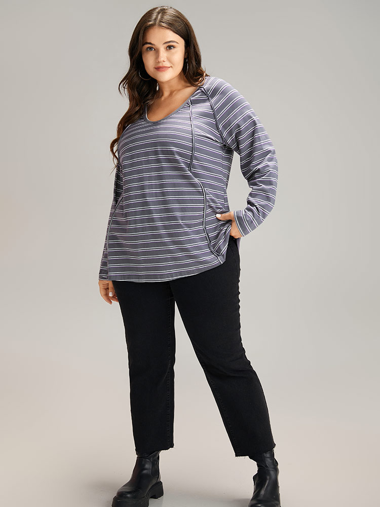 Plus Size Women Dailywear Striped Contrast Raglan sleeve Long Sleeve V-neck Casual T-shirts BloomChic 