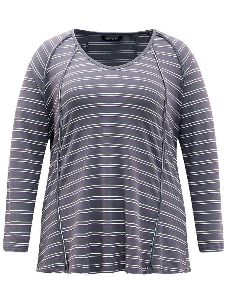 

Plus Size Striped Patchwork Raglan Sleeve T-shirt Heather Women Casual Contrast Striped V-neck Dailywear T-shirts BloomChic