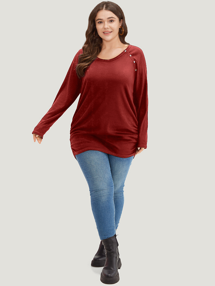 

Plus Size Plain Gathered Button Detail T-shirt Scarlet Women Casual Gathered Plain Round Neck Dailywear T-shirts BloomChic