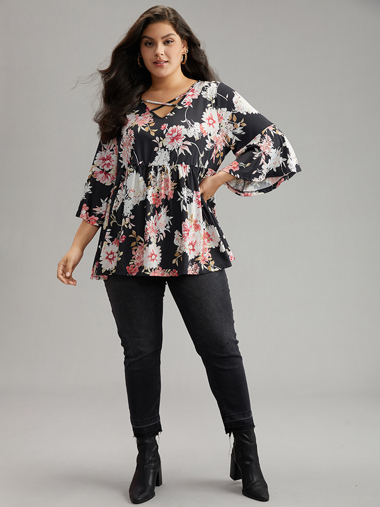 

Plus Size Floral Crisscross Ruffle Sleeve T-shirt Black V-neck Elbow-length sleeve Elegant Jersey Tops