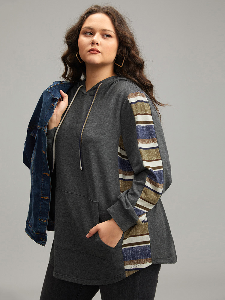 Plus Size Women Dailywear Striped Arc Hem Regular Regular Sleeve Long Sleeve Hooded Pocket Casual Sweatshirts BloomChic 