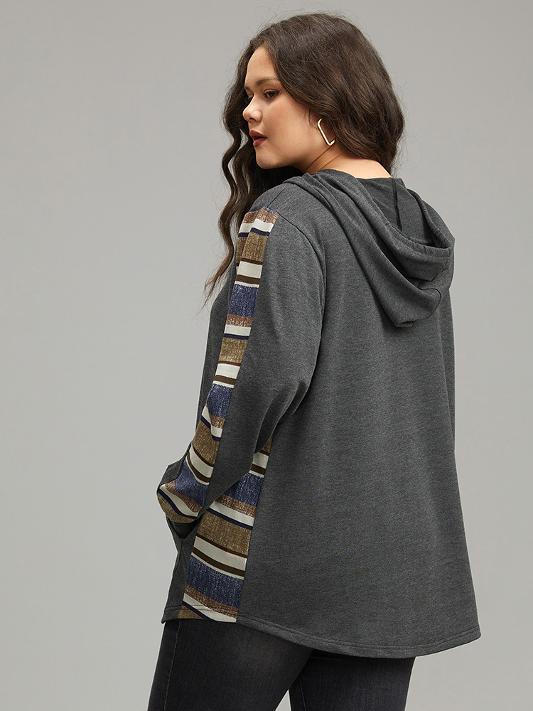 Plus Size Women Dailywear Striped Arc Hem Regular Regular Sleeve Long Sleeve Hooded Pocket Casual Sweatshirts BloomChic 